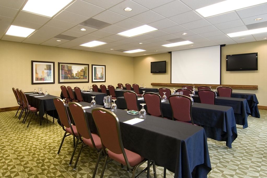 Larkspur Landing Extended Stay Suites St Louis Riverport Maryland Heights Facilities photo