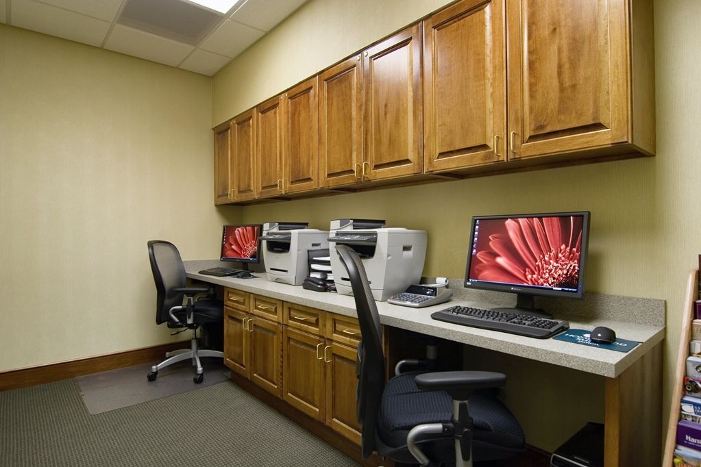 Larkspur Landing Extended Stay Suites St Louis Riverport Maryland Heights Facilities photo